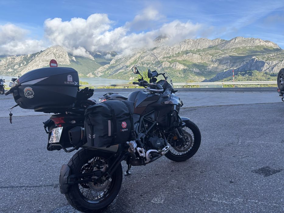 Benelli trk 502x (35kw)