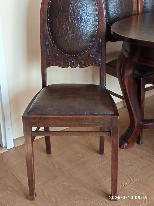 Dębowy komplet stół, krzesła,fotele, antyk 1935 rok