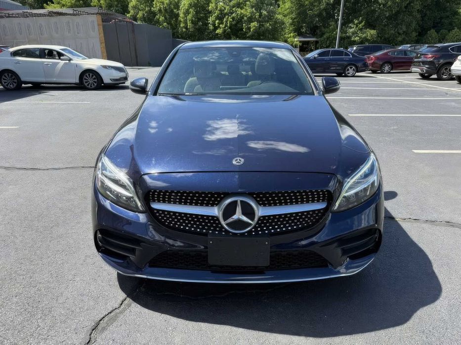Mercedes-Benz C300      2020