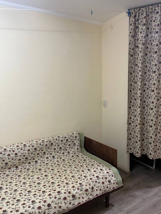 Продаж кімнати в гуртожитку 17м