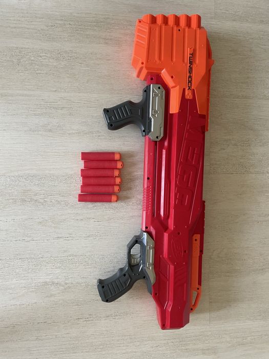 Крутий бластер Nerf mega twіnshock Нерф Мега Твиншок
