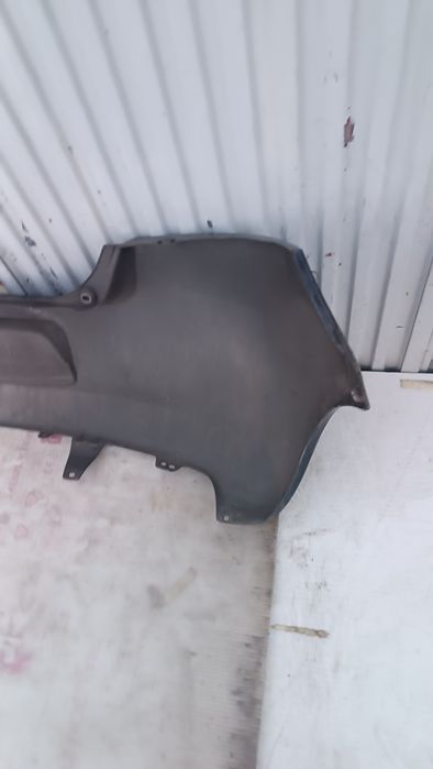 Vendo parachoque de trás Toyota Yaris ano 2005