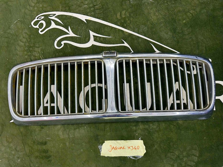 Grelha frontal Jaguar XJ40