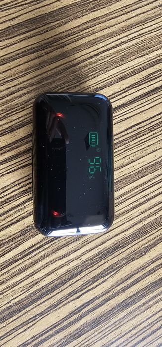 Auriculares e power bank