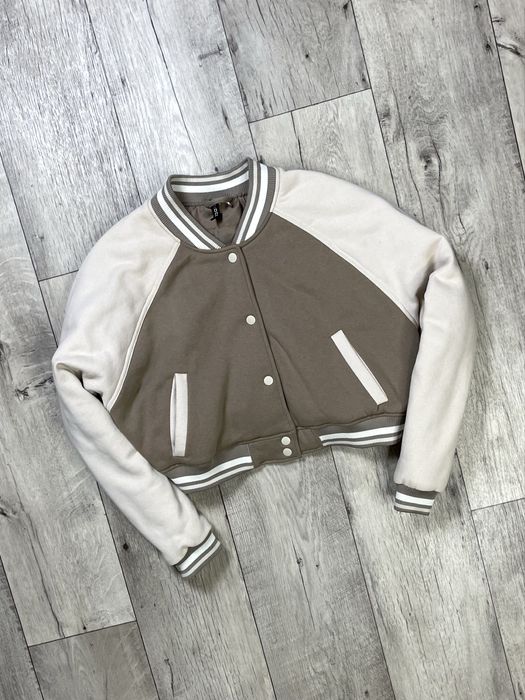 H&M Divided кофта толстовка L размер женская бежевая