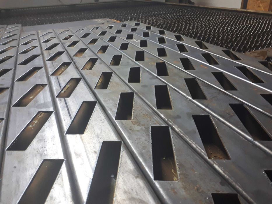 Profil wypalany CNC ogrodzenie palisadowe nowoczesne 60x40