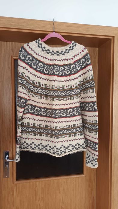 Sweter z owczej wełny handmade