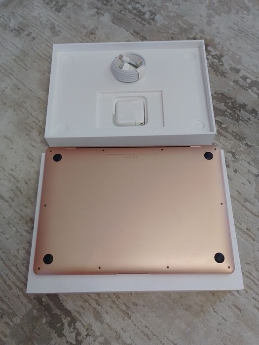 Макбук air 13 Gold