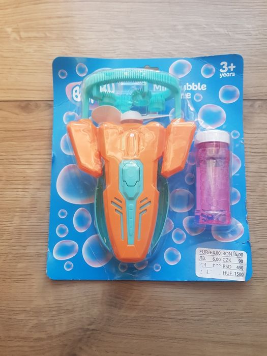 Nowe bańki mydlane z pistoletem zabawką marki Pepco