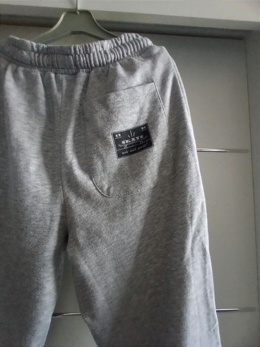 Spodnie dresowe 152cm