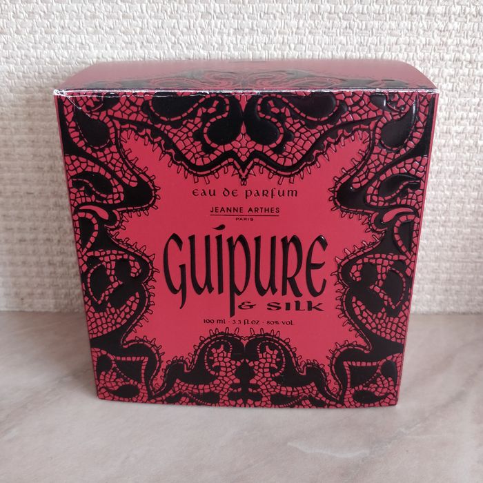 Парфумована вода Jeanne Arthes Guipure & silk