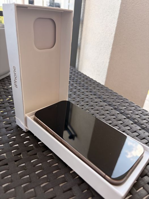 iPhone 16 Pro – Stan Idealny | 100% Bateria + kabel 60W (1 m) wraz z etui.