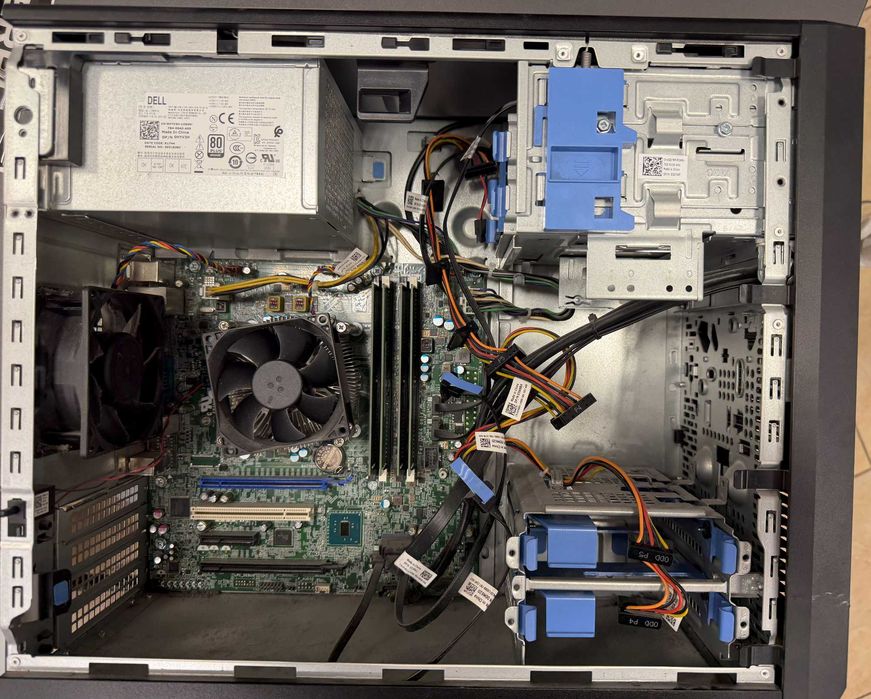 Serwer Dell PowerEdge T30 32GB RAM Intel Xeon WINDOWS