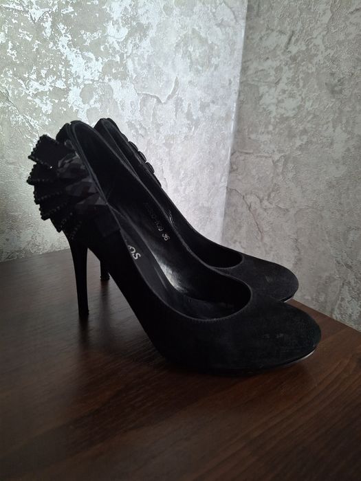 Туфлі 36 37р 24см замш