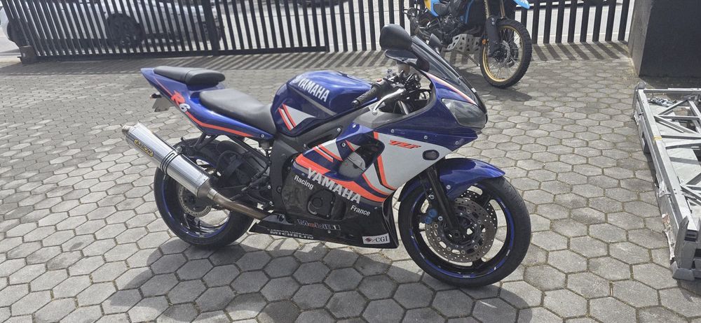 Vendo Yamaha  R6