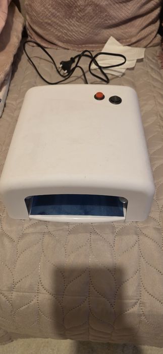 Lampa UV do paznokci