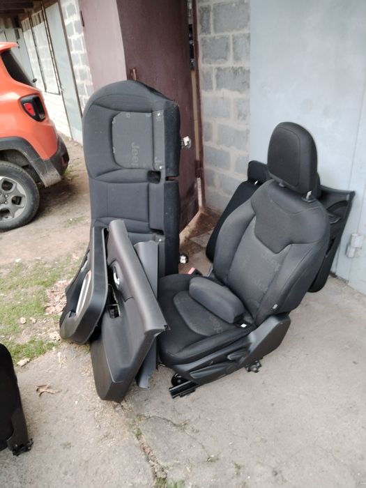 Салон, сиденья Jeep Renegade