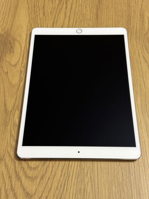 iPad Pro 10,5” 256GB Srebrny A1701 komplet