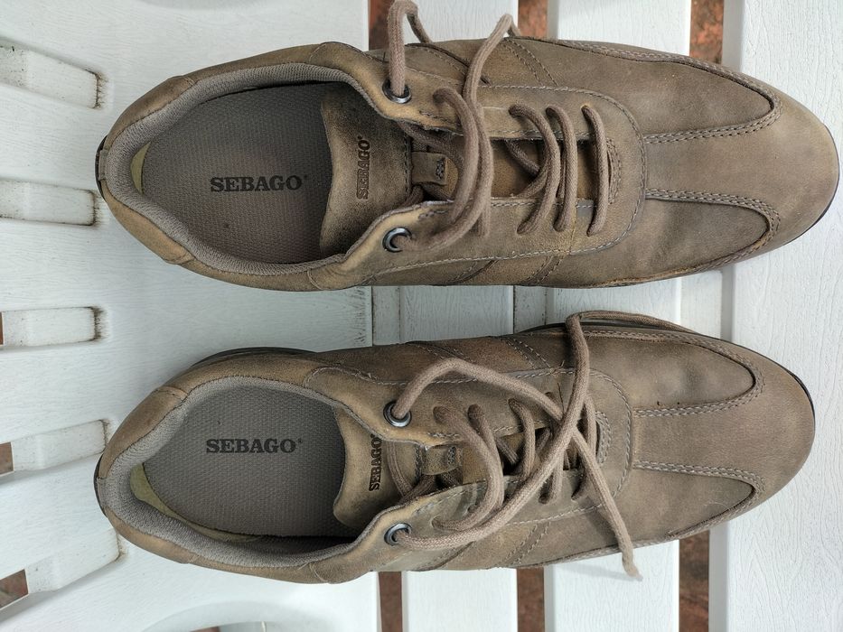 Tênis SEBAGO 41 pouco uso como novos