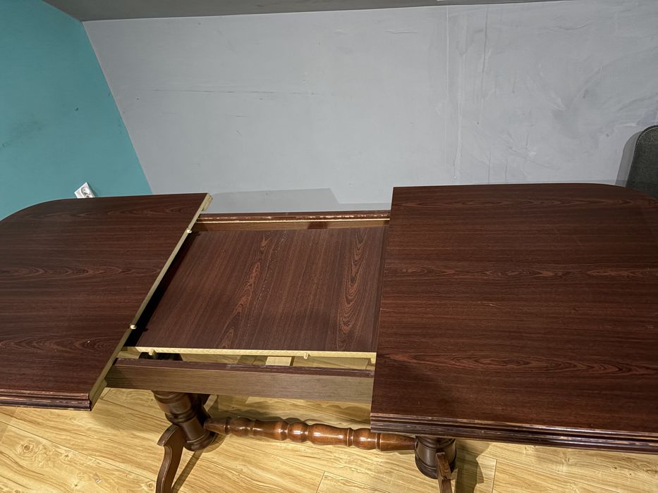 Oddam stół rozkladany