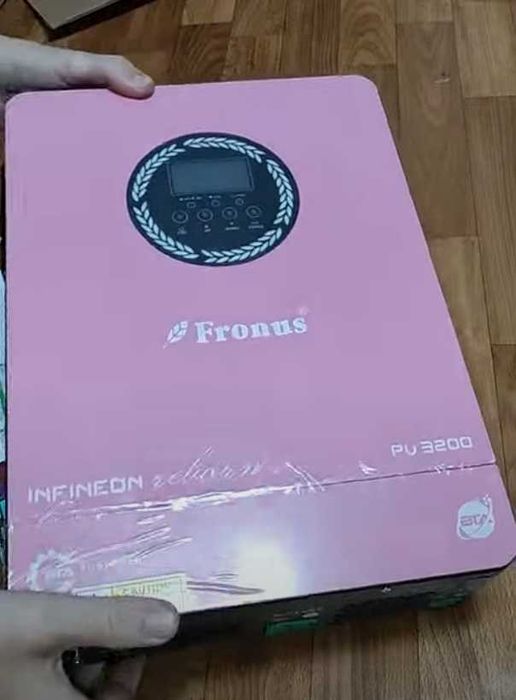 3 кВт. 24в. Інвертор Fronus PV3200
