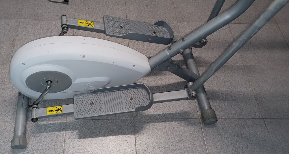 Elliptical Exercise Machine439741000828866564