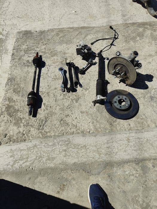 Tesla Model Y 2020-2024 задняя подвеска рычаги, цапфа, стойка комплек