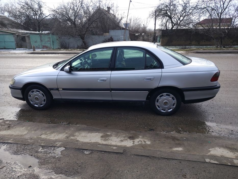 Opel Omega B 1999 2.0 Газ Бензин