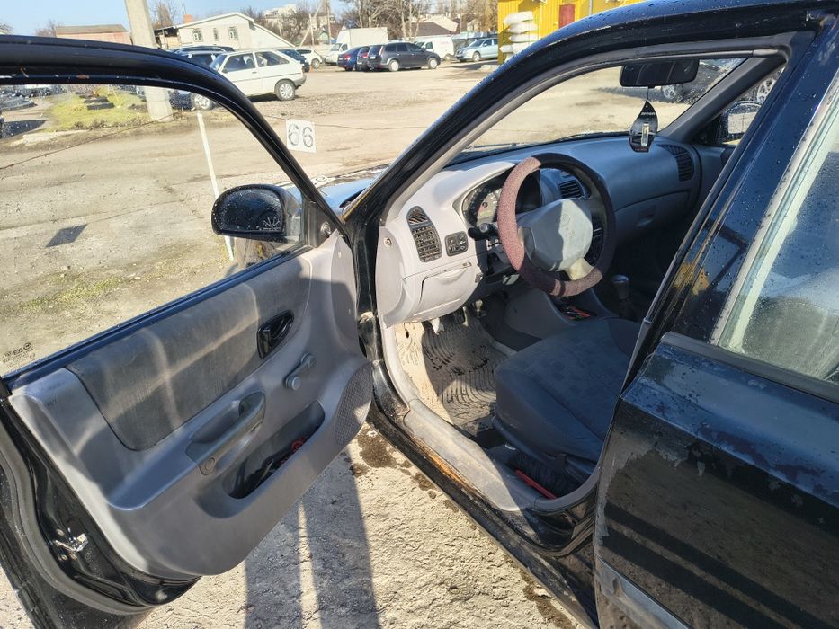 Hyundai Accent II поколение LC