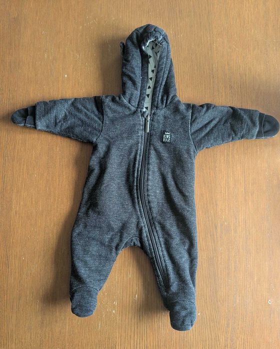 Kombinezon/dres dziecięcy - r. 62cm