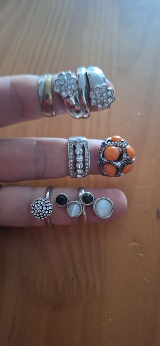 Anéis, Anéis de lenços e Pregadeira com vários designs e cores