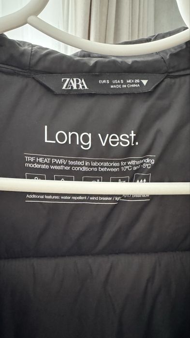 Безрукавка  ZARA