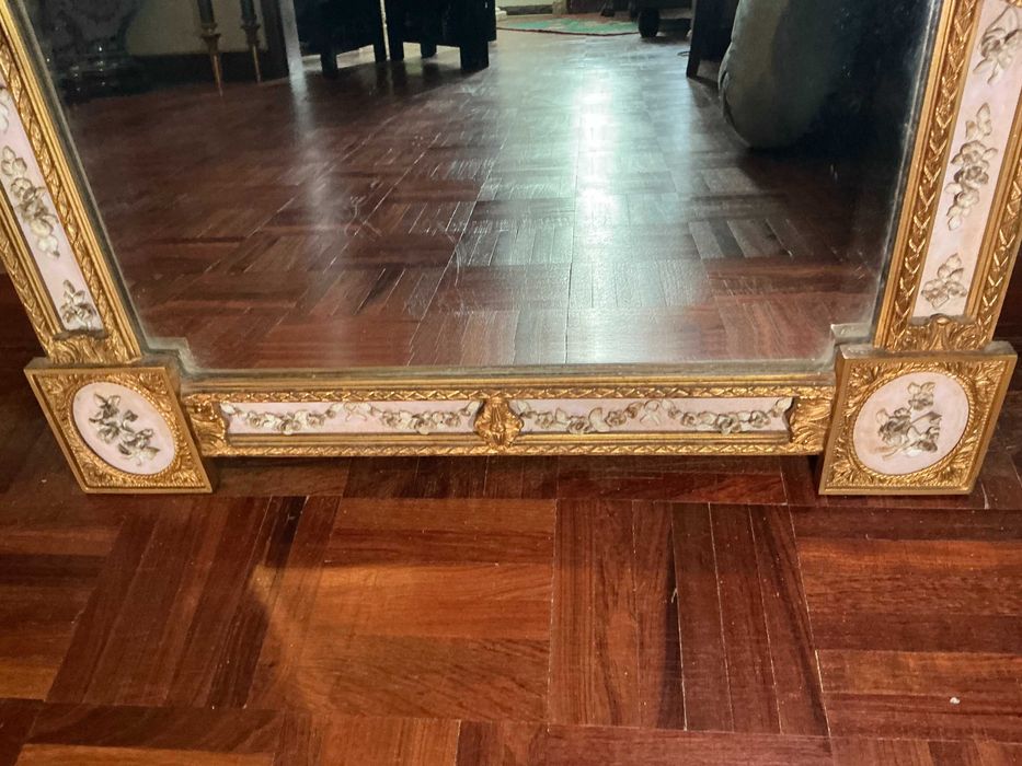 Espelho antigo dourado estilo Luís XVI – séc. XIX