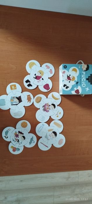 Zestaw Gra puzzle  dla 2-3 latka i Pucio