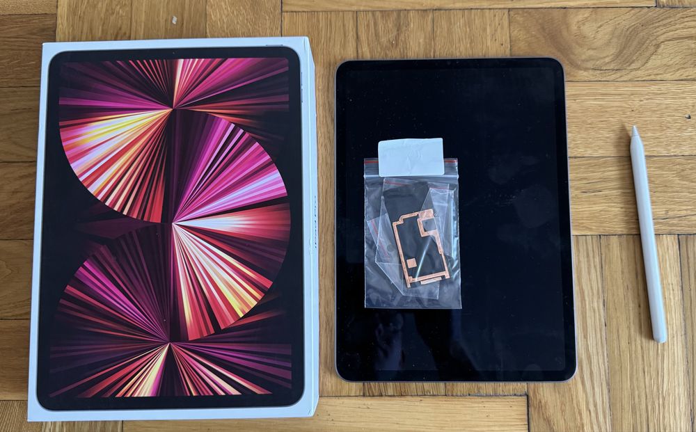 Ipad pro 11 generacja 3 Wi-Fi 128 GB + etui i rysik