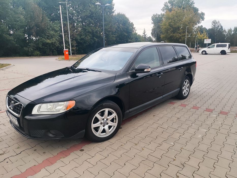 Volvo V70 2.0d / Skóry / Tempomat / 2010r