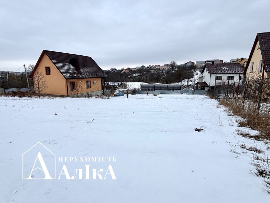 Продам земельну ділянку