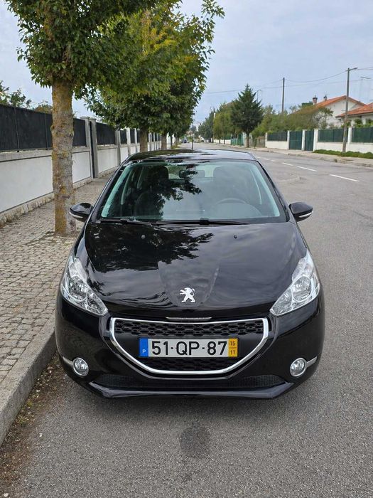 PEUGEOT 208 (2015) vTi