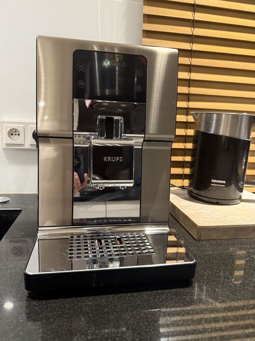 Ekspres KRUPS Intuition Experience+ EA877D10 Kawa mrożona