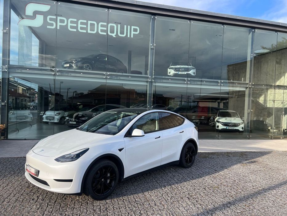 Tesla Model Y Tração Traseira