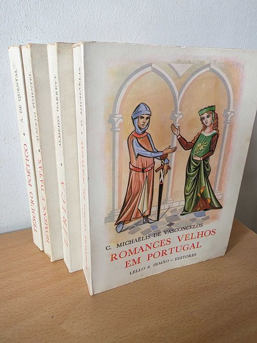 4 livros da Biblioteca Iniciação Literária da Lello