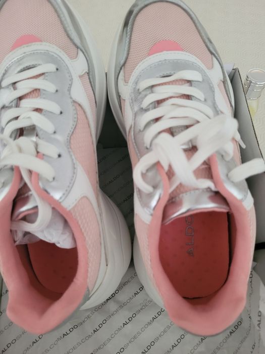 Tenis senhora Aldo novos 37