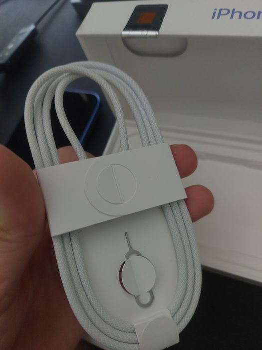 Poekspozycyjny Iphone 16 128gb ultramaryna kondycja baterii 100%