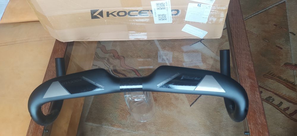 Lekka kierownica  Kocevlo 420mm- karbon