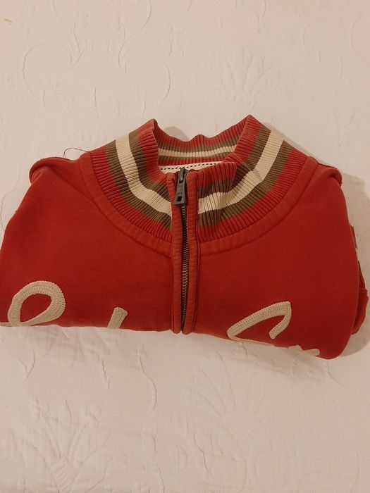 Casaco vermelho...64729802863745120