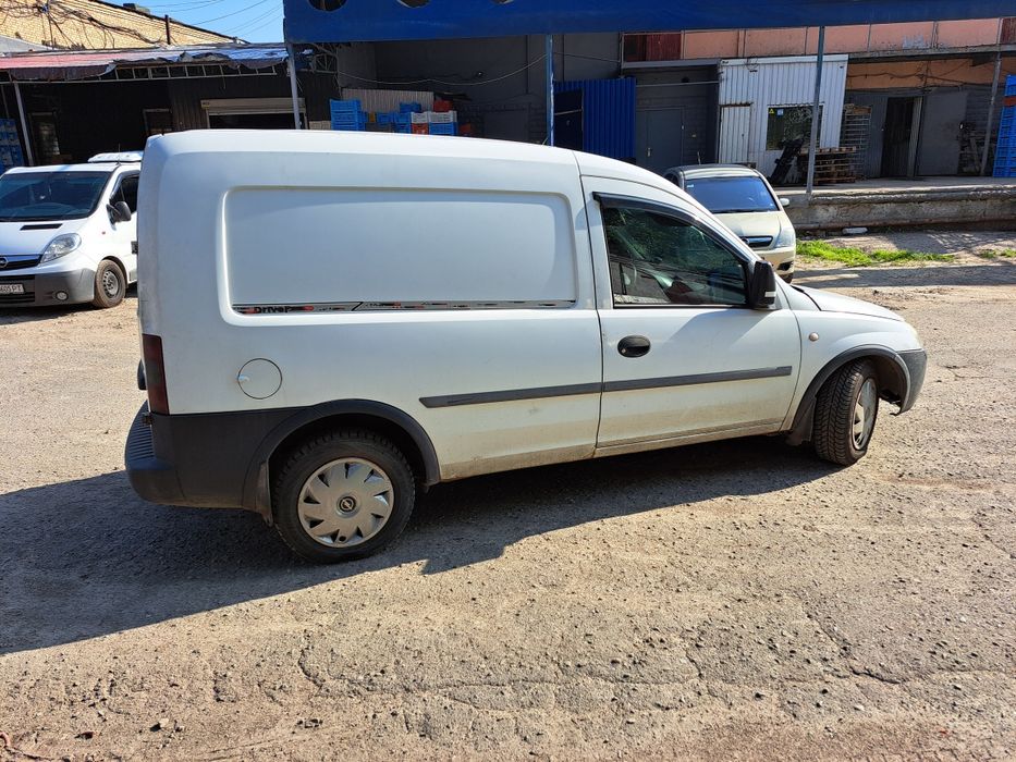 Opel Combo C 1.7 холодильник, рефрежиратор