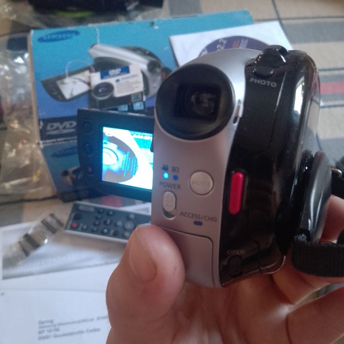 видеокамера Samsung SC-DX103