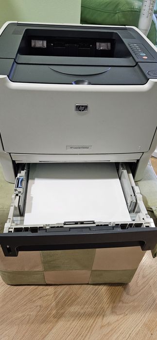 Принтер HP LaserJet P2015d