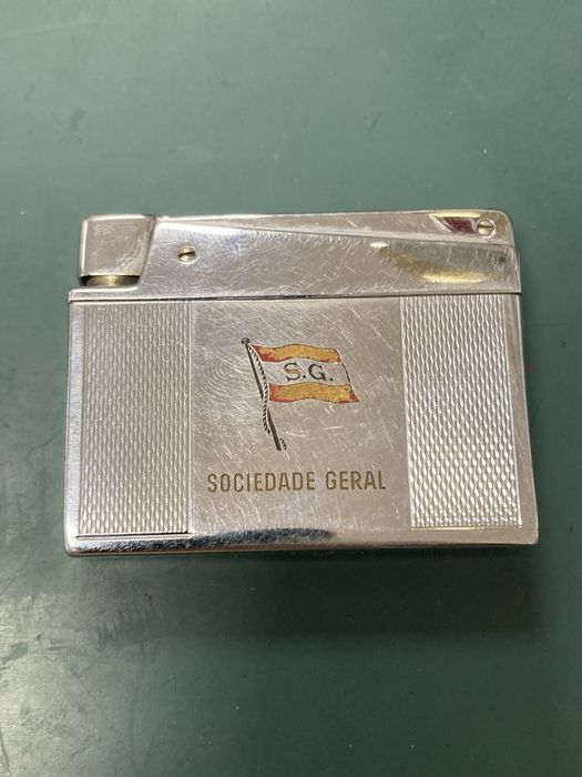 Isqueiro Karl Wieden