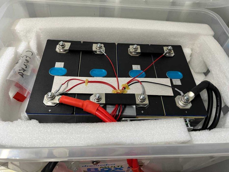 Продаж готової  Системи безперебійного живлення 12В/2000Вт на LiFePO4